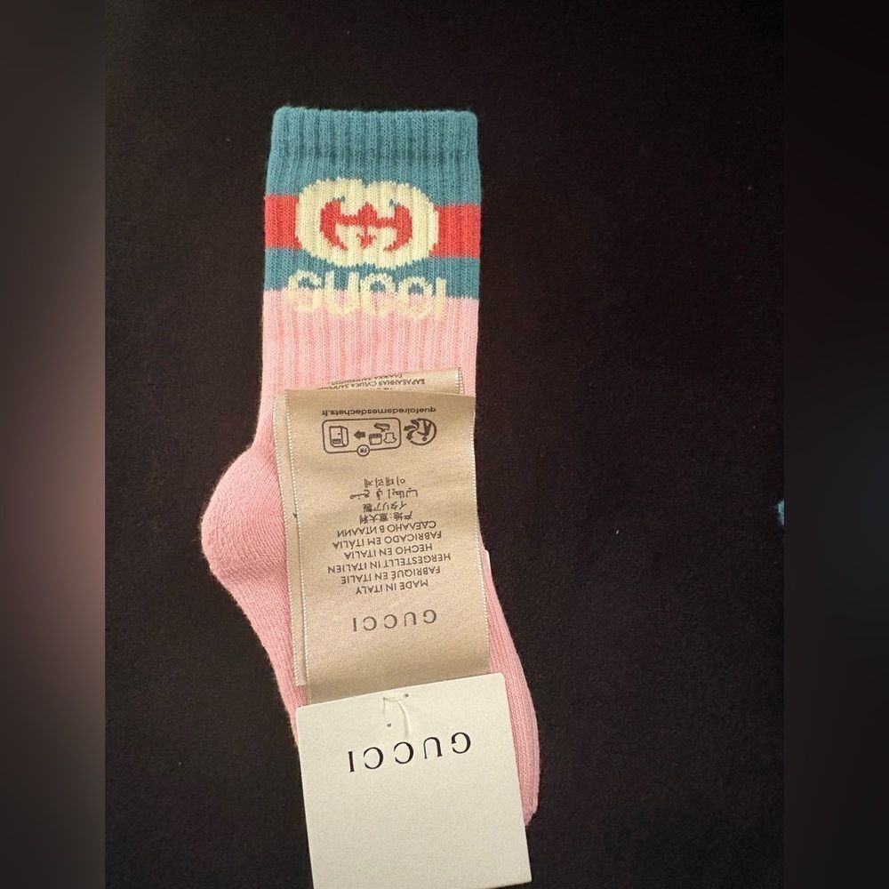 Brand new Gucci kids Pink socks size 2 perfect for ages 1-3 yrs  12-14 cm